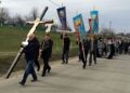 Procesiunea „Drumul Crucii” la Mănăstirea Hadâmbu în Sfânta și Marea Joi a Săptămânii Patimilor