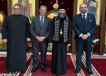Primarul orașului Villanueva de la Cañada, în vizită la Catedrala Episcopală