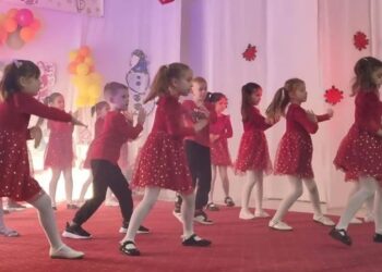 „Magia zâmbetului copilăriei”. Spectacol la Palatul Copiilor, de ziua lor