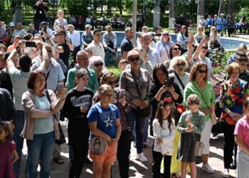 „Filarmonica” în cartierele Botoșaniului. Concertul cu numărul 4, parte a proiectului „Turneu în cartierul tău”
