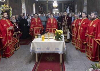 După ce a primit ajutorul Sfântului Ioan Rusul, un preot a adus cinstitele sale moaște în parohie