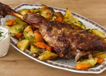 Rețete pentru masa de Paști. Preparate gustoase cu carne de miel