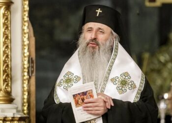 Îndemn la rugăciune pentru semenii a căror viaţă este tulburată de război. Pastorala de Paști a Înaltpreasfințitului Teofan, Mitropolitul Moldovei și Bucovinei