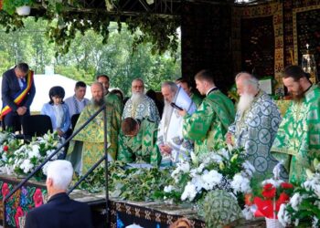 Înaltpreasfințitul Părinte Teofan, a slujit astăzi la Mănăstirea Agafton, cu prilejul hramului