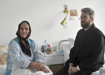 Zece priorități pentru pastorația bolnavilor, propuse clericilor de Patriarhul Daniel
