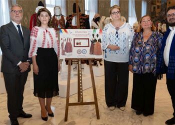  Ziua Universală a iei, bluza românească tradițională, sărbătorită la Roma