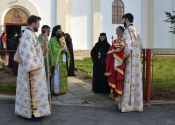 Înaltpreasfințitul Părinte Teofan, Mitropolitul Moldovei și Bucovinei slujește astăzi la Mănăstirea Agafton