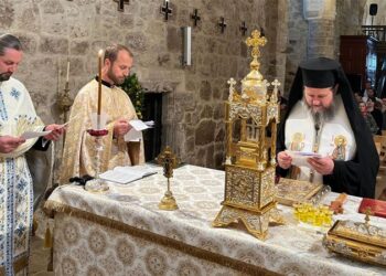 Sfântul Maslu în Parohia din Burgos, Spania
