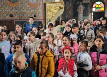 „Bucuria cunoașterii”. Tabără de vară în Parohia „Sfântul Dumitru” Costești
