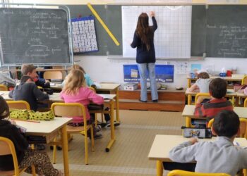 O treime dintre elevii de 15 ani din România văd școala ca pe o pierdere de timp, arată evaluările PISA 2022 
