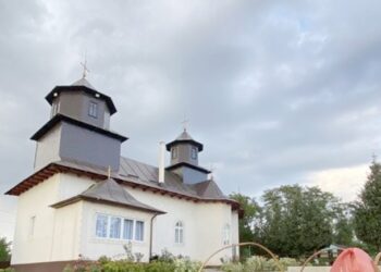 PS Nichifor Botoșăneanul va boteza pruncul preotului paroh și va sfinți Casa parohială la Icușeni-Vale, comuna Vorona