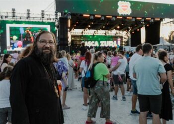 Preotul Dan Damaschin organizează din nou Festivalul caritabil INIMO pentru a ajuta zece mii de copii