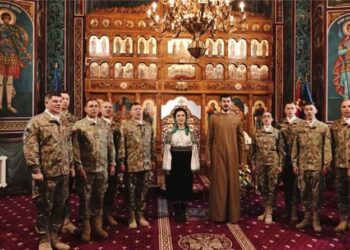 Corul militar „Răzeșii” al Batalionului 335 Artilerie „Alexandru cel Bun” din Botoșani, condus de preot Teodor Cenușă, prezent la Mănăstirea Putna