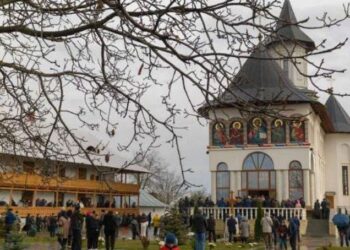 A trecut la Domnului Monahul Prodromu Haga de la Schitul Sfântul Mina, Târgu Neamț. Era originar din Botoșani