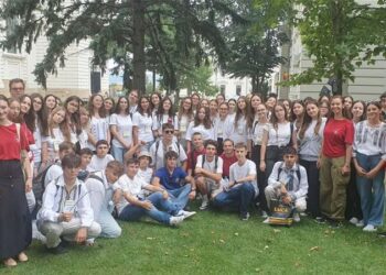 70 de tineri din Protopopiatul Dorohoi au participat la Întâlnirea Tinerilor Ortodocși din Moldova
