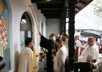PS Nichifor Botoșăneanul a sfințit noua casă socială din  Parohia Străteni, județul Botoșani