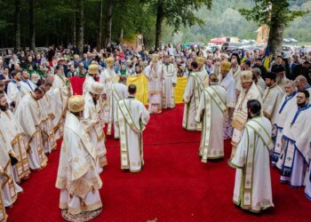 Bucurie împătrită la Sihăstria Râșcăi, în ziua prăznuirii ocrotitorului său, Sfântul Ioan, episcopul Romanului