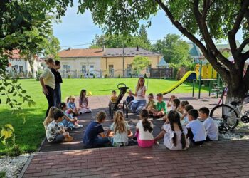 A început Școala de vară „Vacanța micului creștin” la Parohia „Sfântul Spiridon” Botoșani