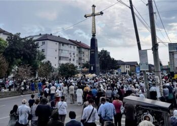 Slujbă la Monumentul „Sfintei Cruci” din municipiul Botoșani