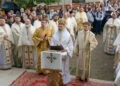 Înaltpreasfințitul Părinte Teofan a sfințit Altarul la o biserică din municipiul Iași