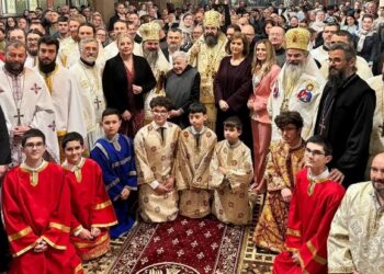 Pictura bisericii românești din Leeds a fost sfințită la aniversarea a 20 de ani de la înființarea parohiei