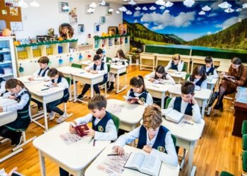„Fiecare zi de școală ca o zi de Înviere!”. Mesajul uni inspector școlar pentru religie la început de an școlar
