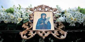 Mii de botoșăneni merg anual la hramul Catedralei Mitropolitane închinat Ocrotitoarei Moldovei. Programul sărbătorii Sfintei Cuvioase Parascheva