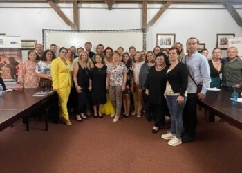 Sesiuni de informare privind prevenirea traficului de persoane și combaterea consumului de droguri
