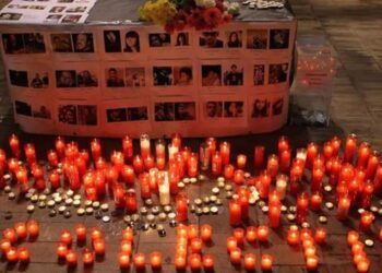 Rugăciuni pentru victimele Colectiv, miercuri, la locul tragediei din 2015