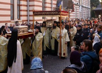  A început pelerinajul dedicat Sf. Nectarie la Mănăstirea Radu Vodă