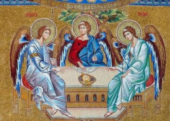 „Mutarea într-o țară neortodoxă m-a ajutat să mă apropii de Dumnezeu”. O româncă din străinătate prezintă pe frumusețea Ortodoxiei