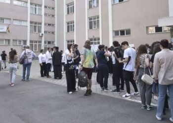 Înscrieri pentru evaluarea competenţelor la BAC