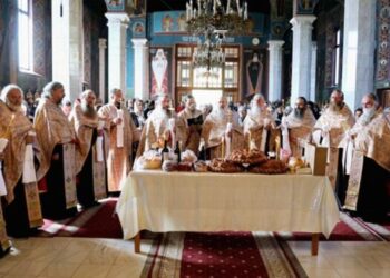 Sinții Paisie și Cleopa, originari din Botoșani, și cuviosul Ioanichie Bălan,  vor fi pomeniți la Mănăstirea Sihăstria