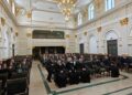 Silviculturii au împodobit bradul de Crăciun la Centrul Muzeal Cazinoul Băilor