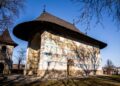 Liturghie arhierească cu prilejul împlinirii a trei ani de la redeschiderea Mănăstirii Arbore
