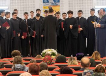 „Împreună spre Înviere”. Concert într-o parohie din Botoșani, în Duminica Sfintei Cruci
