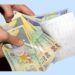 Înainte de sărbătorile pascala, pensionarii vor primi ajutorul de 400 de lei