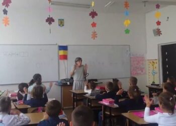 Ora de muzică și mișcare la Școala Gimnazială Nr. 7 Botoșani