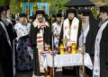 Bună mireasmă la deshumarea moaştelor Sfinților Cleopa și Paisie. PS Nichifor: „Bucuria aceasta se cere a fi primită în inimile noastre”