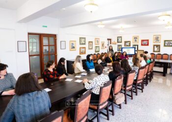 Atelierul „Din iadul temnițelor în slava lui Hristos – mărturisitori ai credinței canonizați în anul 2025” la Centrul Eparhial Suceava