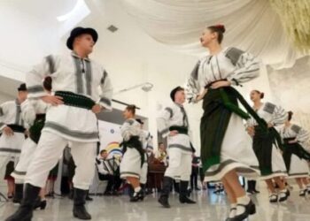 Ziua Românilor de Pretutindeni este serbată în ultima duminică din luna mai