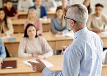 De luni, 5 mai, și până pe 16 mai, profesorii sau viitoarele cadre didactice se pot înscrie la concursul național de Titularizare 2025