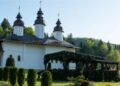 Patriarhul Daniel, mesaj la înmormântarea Arhim. Laurențiu Niță: Grea pierdere pentru obștea Mănăstirii Almaș