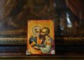 A început Postul Sfinţilor Apostoli Petru şi Pavel