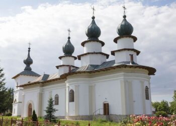 Mai multe biserici din județul Botoșani cu hramul „Pogorârea Sfântului Duh”, vor fi în sărbătoare