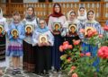 Chipul Sfântului Pantelimon pictat cu rugăciune și dăruire, în cadrul unei tabere de icoane la Mănăstirea Sihăstria Neamț