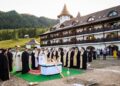 Sfințirea pietrei de temelie pentru cel dintâi locaș închinat Schimonahiei Elisabeta Lazăr, pustnica Giumalăului