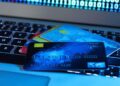 Trei elemente care indică o fraudă online