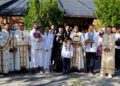 O întreagă familie norvegiană a primit Taina Sf. Botez de la Preasfințitul Părinte Macarie