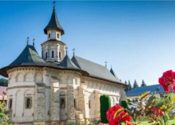 26 august 1871 – Sărbătorirea a 400 de ani de la sfințirea mânăstirii Putna, manifestare organizată din iniţiativa studenţilor români de la Viena, în frunte cu Eminescu şi Slavici